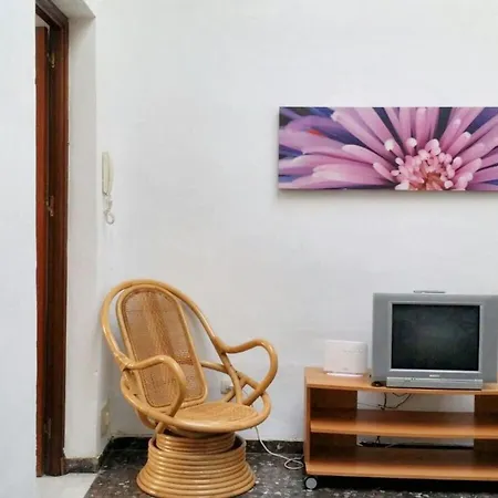 Spacious In 130 M² With Balcony And View Apartment Cadiz