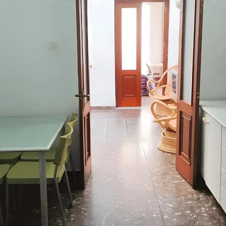 Apartment Spacious In 130 M² With Balcony And View Cadiz