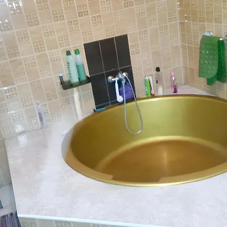 Spacious In 130 M² With Balcony And View דירה קדיז