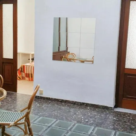 Apartment Spacious In 130 M² With Balcony And View