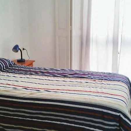 Apartment Spacious In 130 M² With Balcony And View