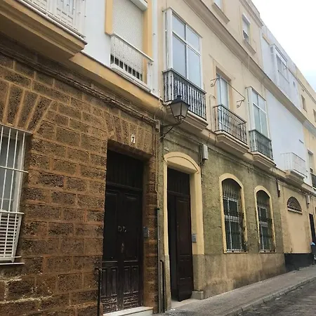 Spacious In The Heart Of 130 M² View Apartment Cadiz