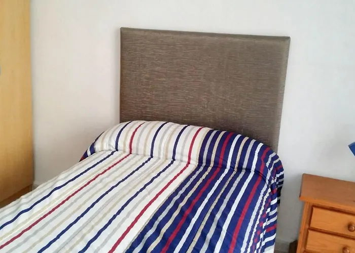 Spacious In 130 M² With Balcony And View Cadiz