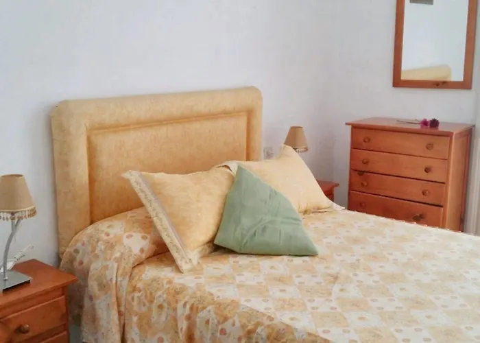 Spacious In 130 M² With Balcony And View Appartement Cadix